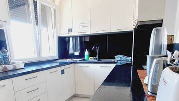 Dortoir Partagé, 1 chambre, fumeurs, balcon | Intérieur