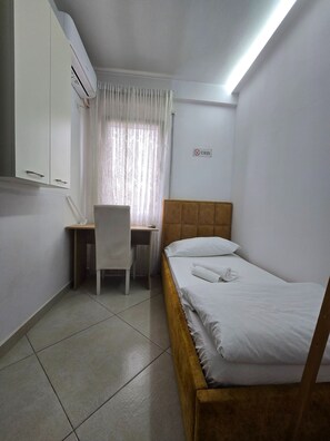 Shared Dormitory, 1 Bedroom, Smoking, Balcony | 1 bedroom