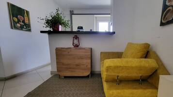 Dormitorio condiviso, 1 camera da letto, fumatori, balcone | Soggiorno