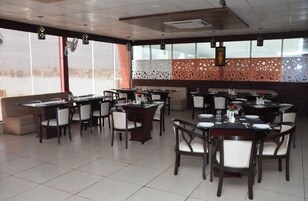 Daily buffet breakfast (INR 500 per person)