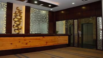 Daily buffet breakfast (INR 500 per person)