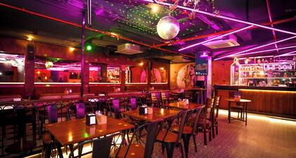 Santrina Hotels