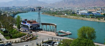 Charming 2-bedroom apartment in lovely Khujand with AC, WiFi
