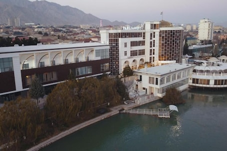 Exterior. Charming 2-bedroom apartment in lovely Khujand with AC, WiFi
