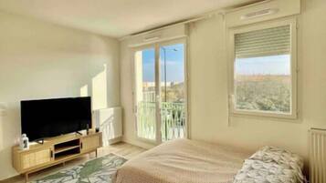 1 chambre, bureau, fer et planche Ă  repasser, Wi-Fi gratuit