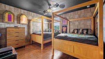 8 habitaciones, tabla de planchar con plancha y cuna de viaje