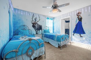 8 Schlafzimmer, Bügeleisen/Bügelbrett, Reisekinderbett, kostenloses WLAN
