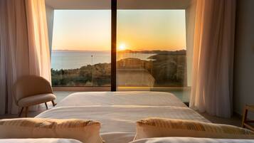 6 bedrooms