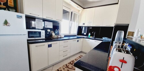 Room-7- Single Room With Balcony and cit