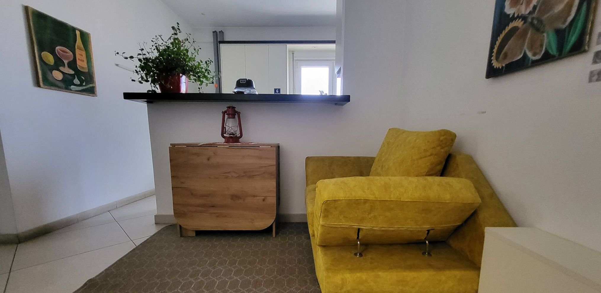 Shared Dormitory, 1 Bedroom, Smoking, Balcony | Living room