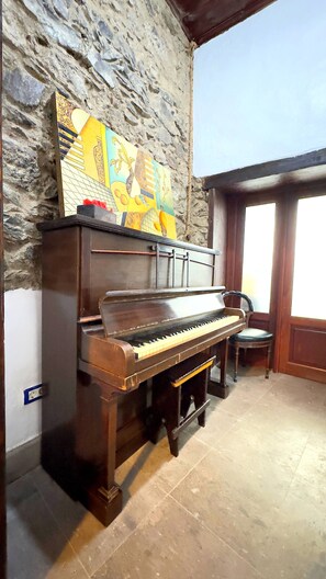 House, 1 Bedroom, Accessible, City View | Interior