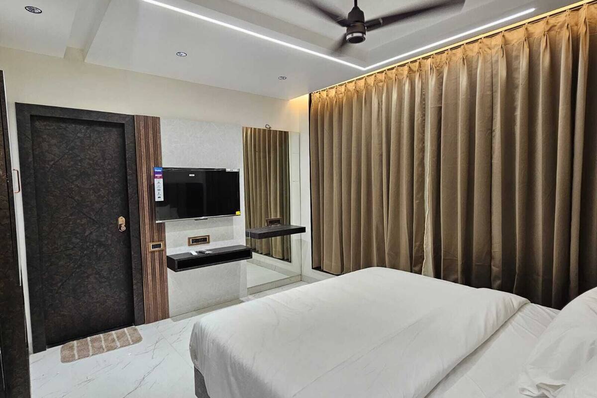 Deluxe Double Room | Free WiFi