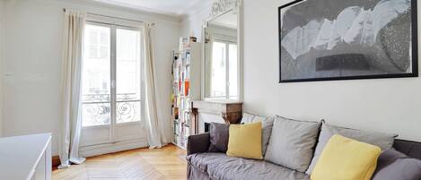 Apartment | Living area
