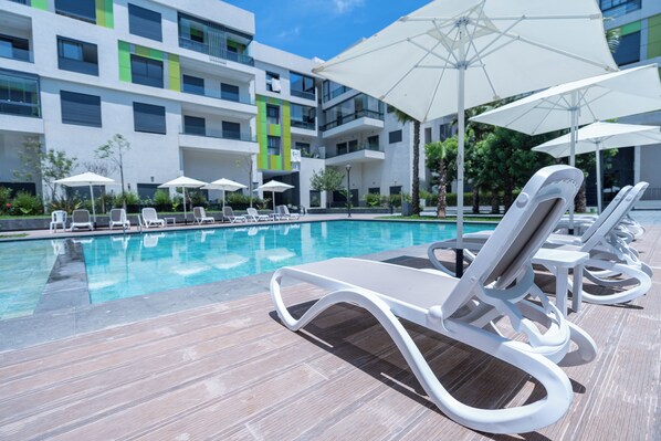 Outdoor pool - Refined Comfort — Pool, Fitness Center & Kids Club (Mohammedia)