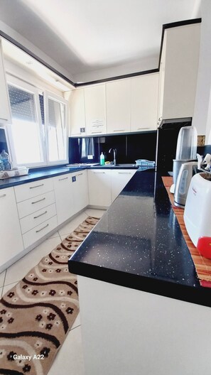 Shared Dormitory, 1 Bedroom, Smoking, Balcony | Interior