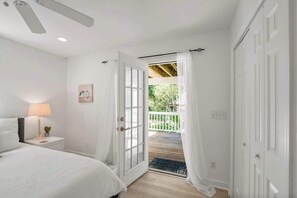 5 bedrooms, iron/ironing board, free WiFi, bed sheets