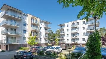 Vista frontal de la propiedad