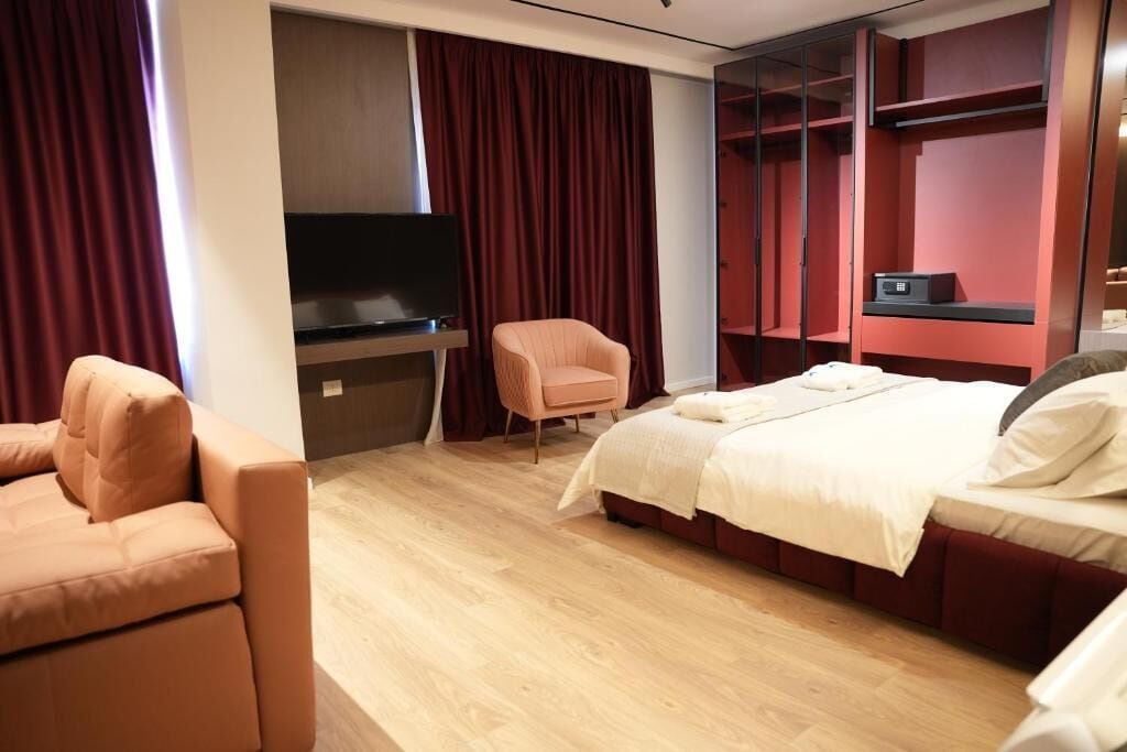 Minibar, in-room safe, blackout curtains, iron/ironing board