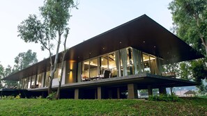 Fachada de la propiedad
