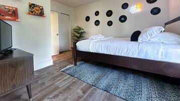 1 bedroom, WiFi, bed sheets