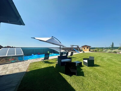 Spacious HOUSE&POOL&GARDEN in South Bohemia