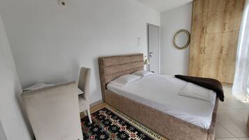 Dortoir Partagé, 1 chambre, fumeurs, balcon | 1 chambre