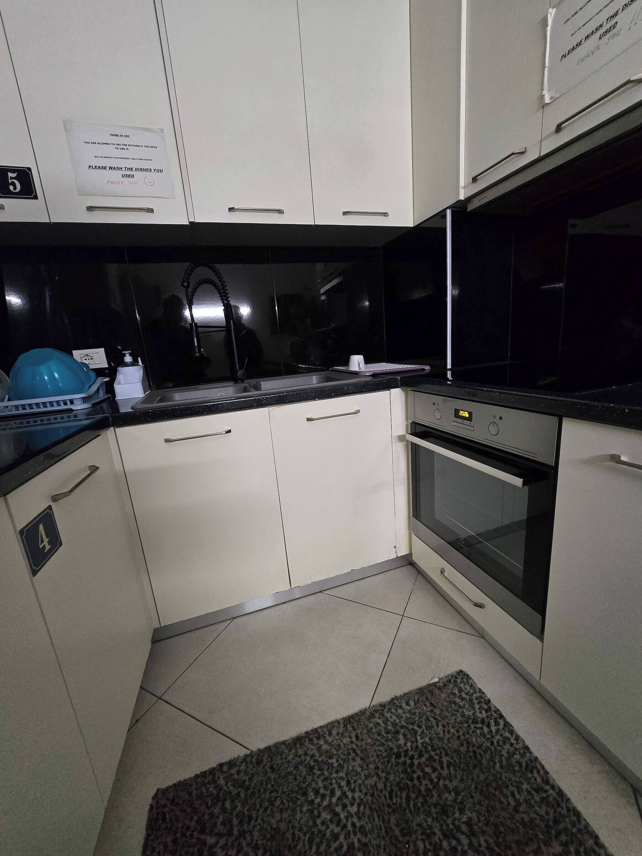 Shared Dormitory, 1 Bedroom, Smoking, Balcony | Interior