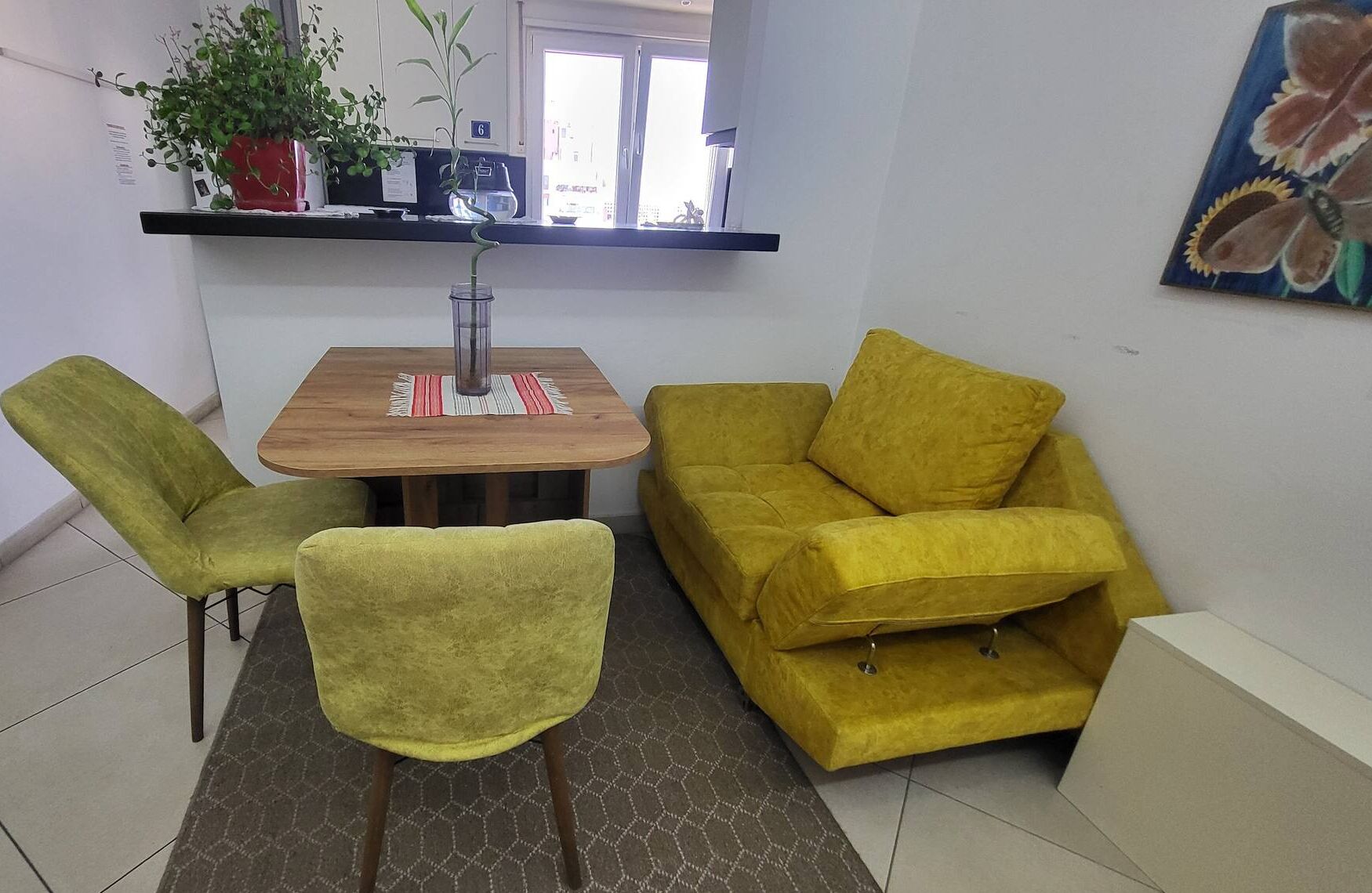 Shared Dormitory, 1 Bedroom, Smoking, Balcony | Living room