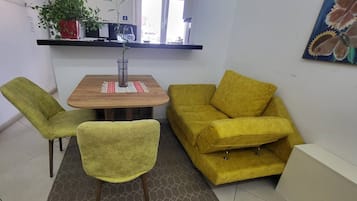 Shared Dormitory, 1 Bedroom, Smoking, Balcony | Living room