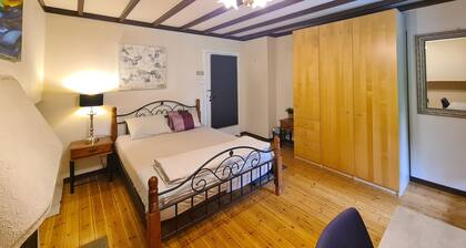 Luxurious queen bed in DT Serene Villa near Oslo | Lillestrøm K6