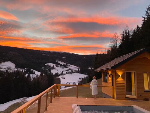 Chalet Sound of Nature - Pool and panorama sauna
