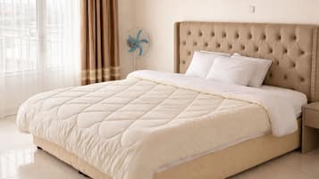 6 bedrooms, iron/ironing board, WiFi, bed sheets