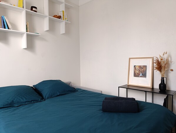 1 bedroom, iron/ironing board, free WiFi, bed sheets