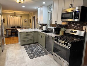 Microwave, oven, stovetop, dishwasher