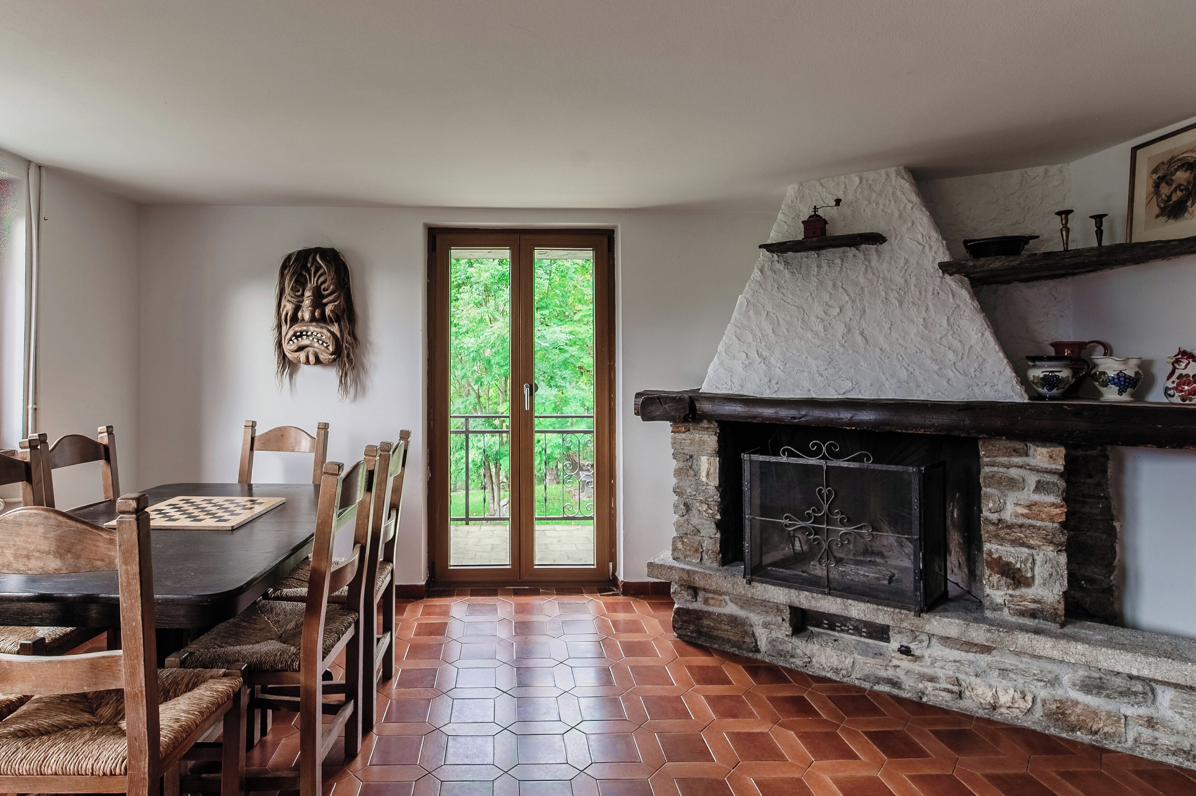 Classic Apartment, Balcony, Mountain View | Living area | 32-inch flat-screen TV with digital channels