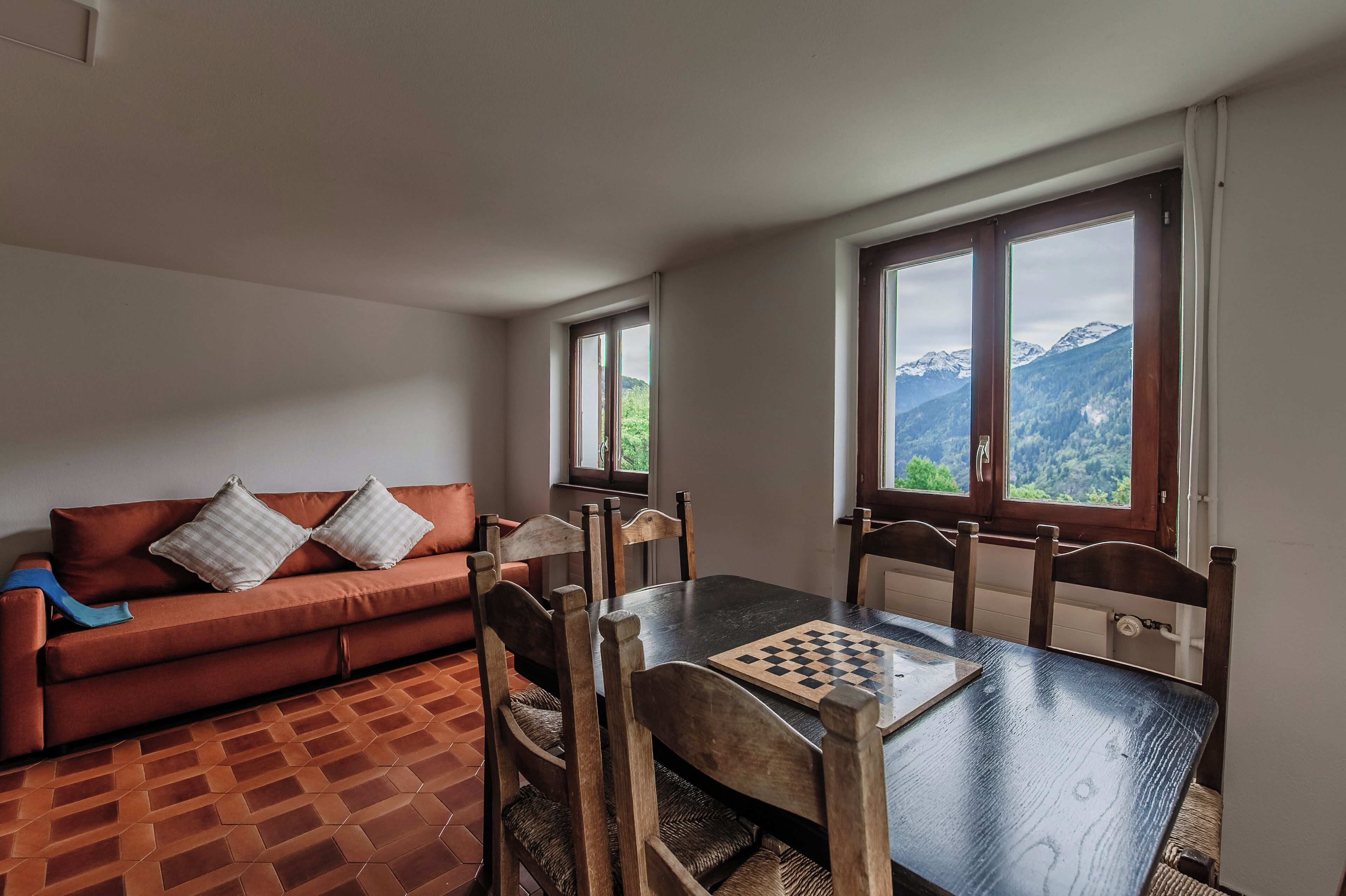 Classic-Apartment, Balkon, Bergblick | Wohnbereich