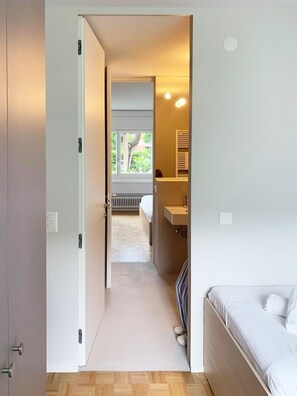 2 bedrooms