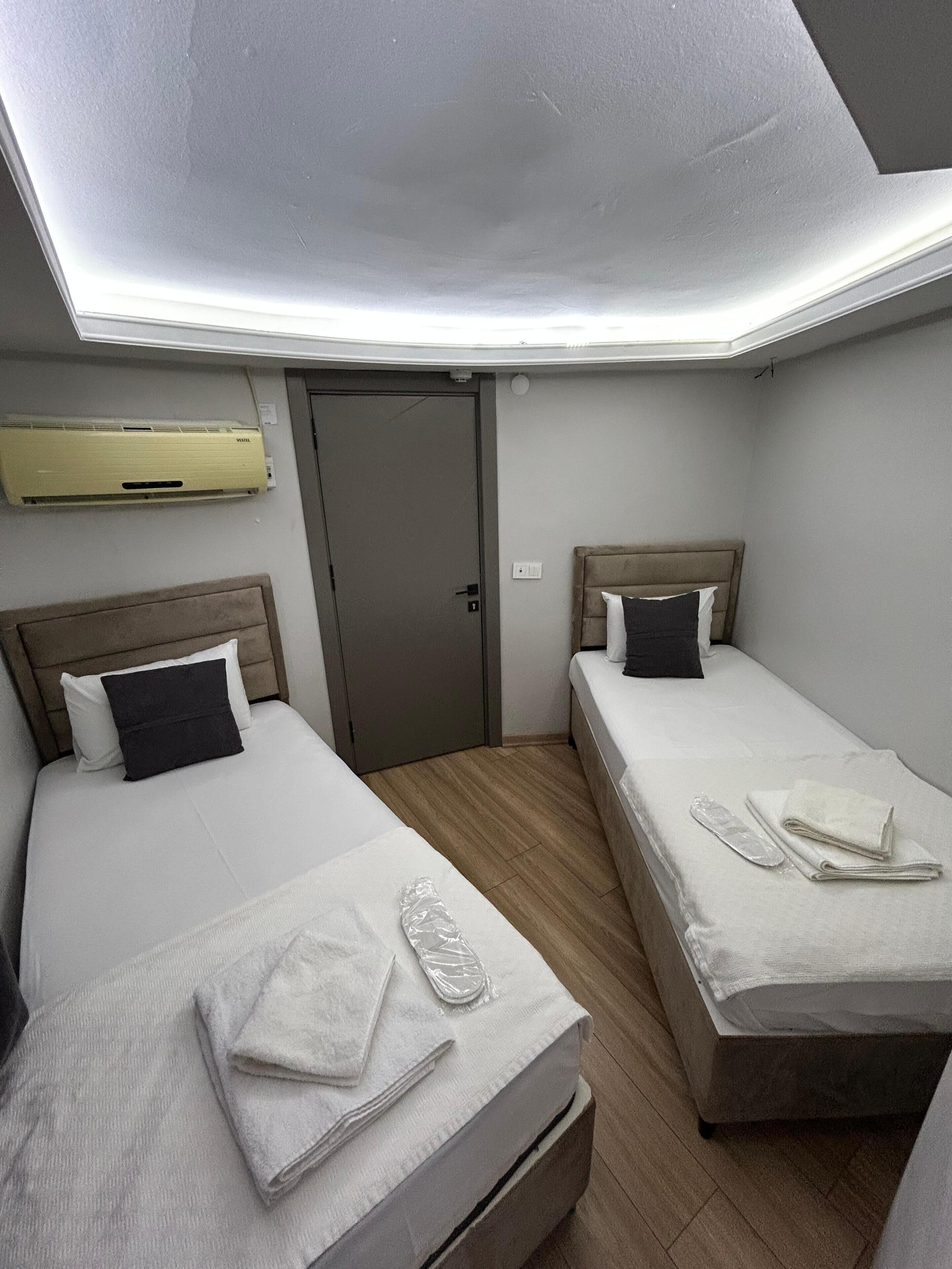 Iron/ironing board, free WiFi