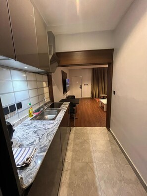 Suite, Non Smoking | Private kitchenette | Mini-fridge, stovetop