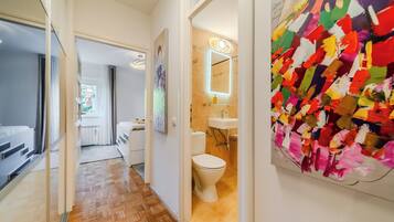 Family Apartment, Multiple Bedrooms (The Green Corner Apartment With) | Bathroom | Bathtub, hair dryer, towels, soap