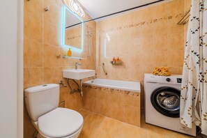 Family Apartment, Multiple Bedrooms (The Green Corner Apartment With) | Bathroom | Bathtub, hair dryer, towels, soap - The Green Corner Apartment With Balcony (Zagreb)