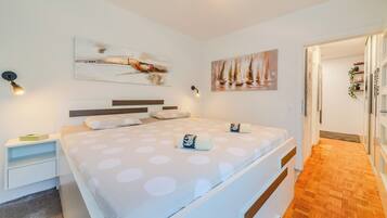 Family Apartment, Multiple Bedrooms (The Green Corner Apartment With) | 1 bedroom, free WiFi, bed sheets