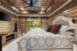 3 chambres, fer et planche à repasser, Wi-Fi, draps fournis