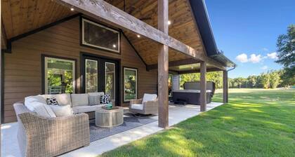 New! Riverfront Home, Sport Fishing Pond, Free Firewood