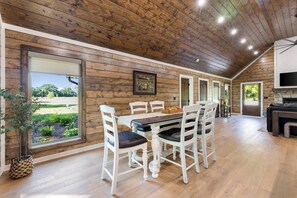 Dining - New! Riverfront Home, Sport Fishing Pond, Free Firewood (Broken Bow)