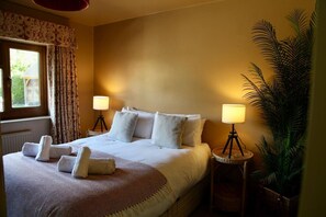 Unclassified image, 3 of 27, button