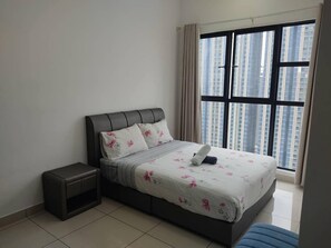 Suite studio classique, vue sur la ville | Accès au Wi-Fi (inclus)