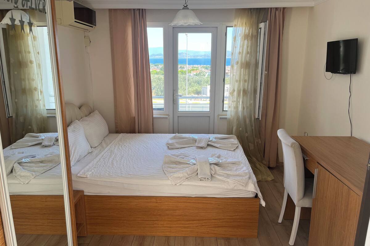 Room, Balcony, Sea View | Free WiFi