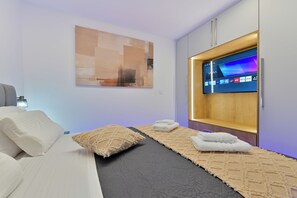 熨斗/熨衣板、WiFi、床单