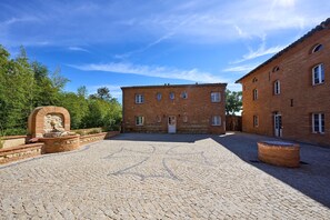 Exterior - Charming Tuscany Occitan Deumeure (Roquemaure)